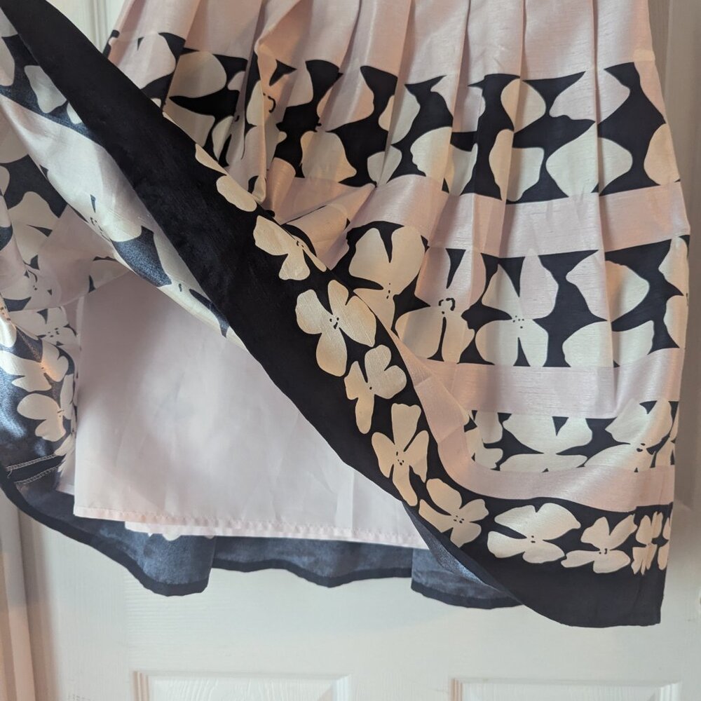 Small Floral pleated blue, pink, and white skirt - Picture 3 of 4